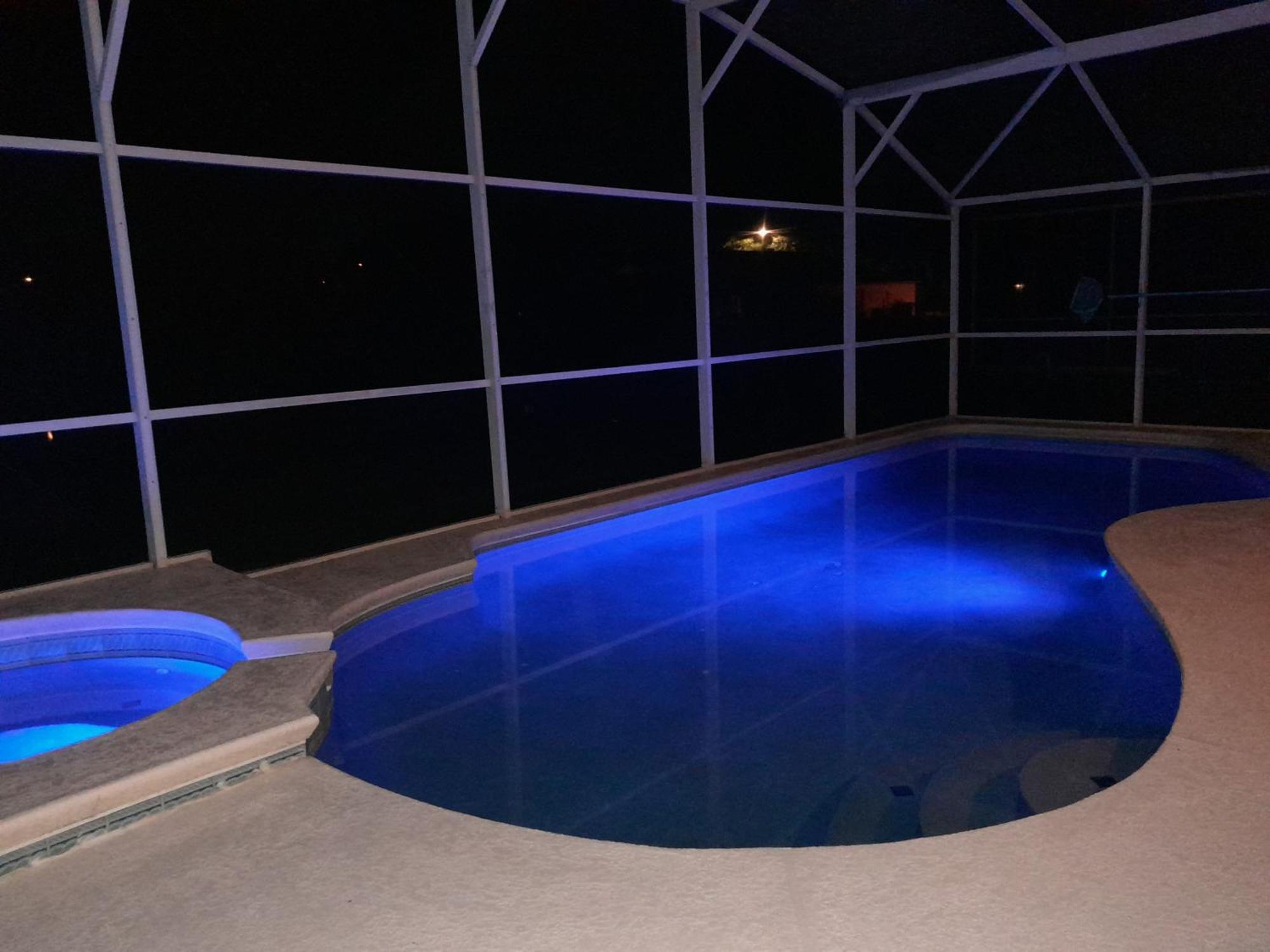 Three-Bedroom House In Clear Creek Orlando Kültér fotó
